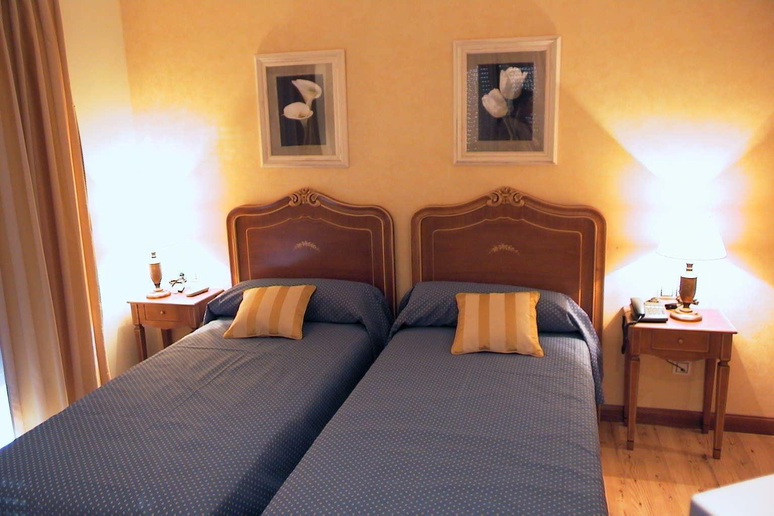 Hotel Santiago Benavente Ngoại thất bức ảnh