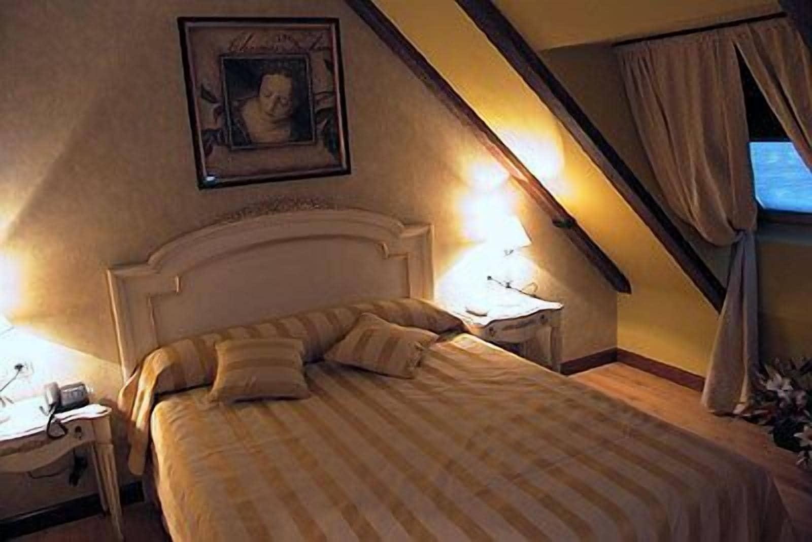Hotel Santiago Benavente Ngoại thất bức ảnh