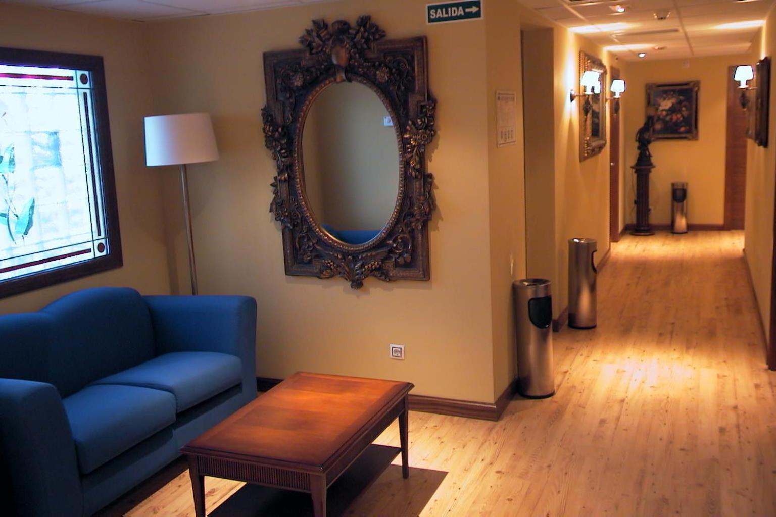Hotel Santiago Benavente Ngoại thất bức ảnh