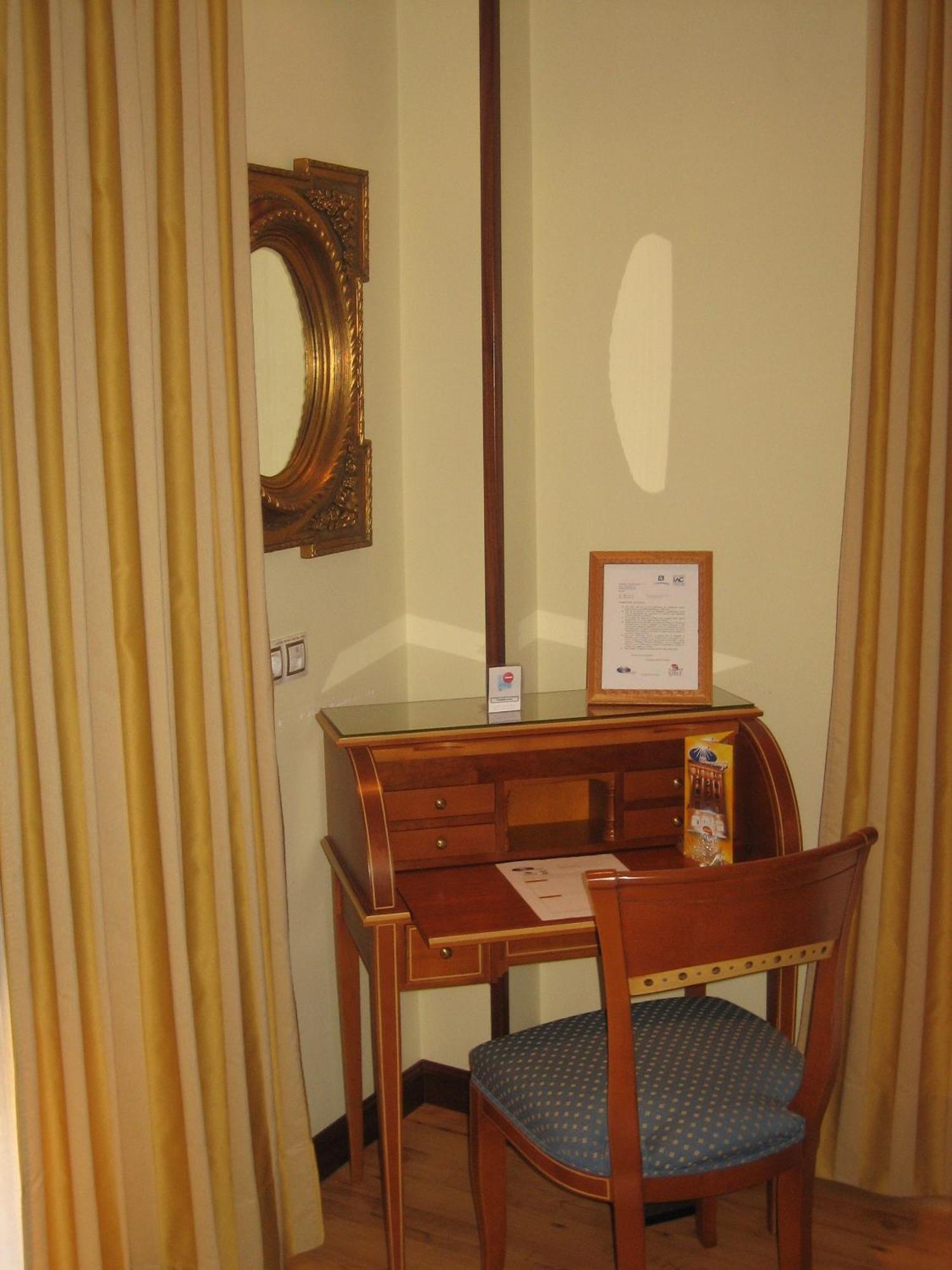 Hotel Santiago Benavente Ngoại thất bức ảnh